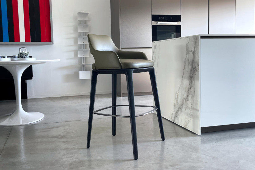 Sophie Light Green Leather Stool (Expo Offer) Poliform - 2