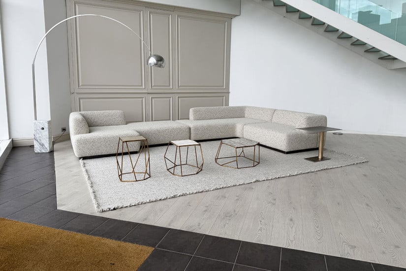 Gentle Beige Sofa (Expo Offer) Henge - 2