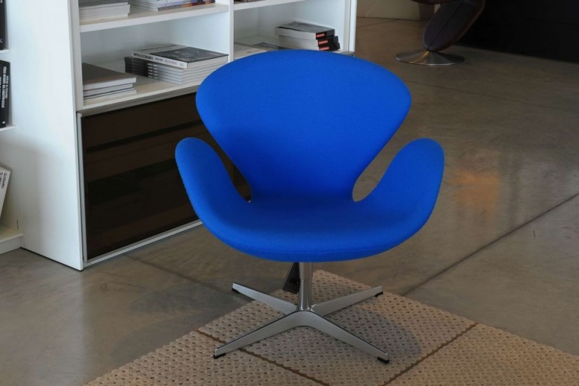 Swan Armchair (Expo Offer)