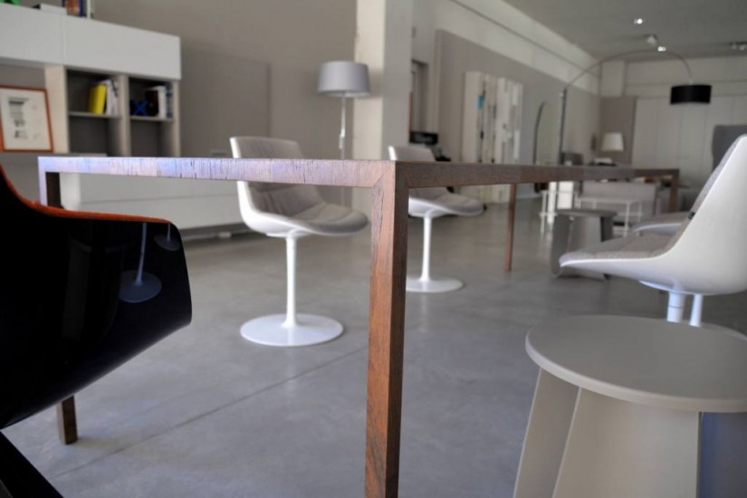 Tense Material Table (Expo Offer)