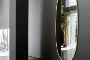 La Plus Belle Mirror 2