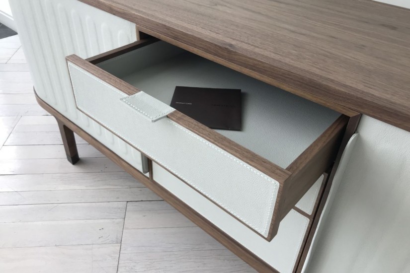 Dia Cabinet (Expo Offer)