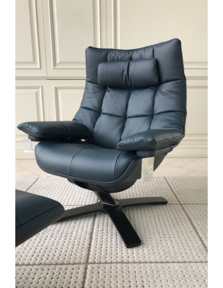 Quilted King Armchair (Expo Offer)