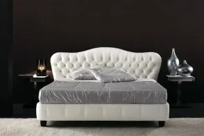 Estasi Bed