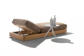 Hamptons Outdoor Chaise Longue 2