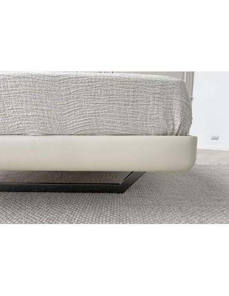 Aurora Tre Bed (Expo Offer)