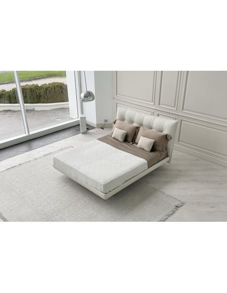Aurora Tre Bed (Expo Offer)