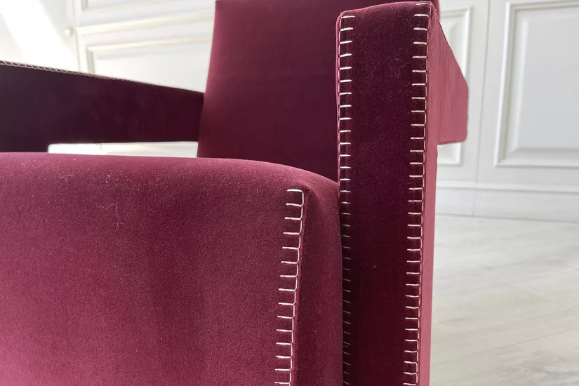 Utrecht Armchair - Red Version (Expo Offer)
