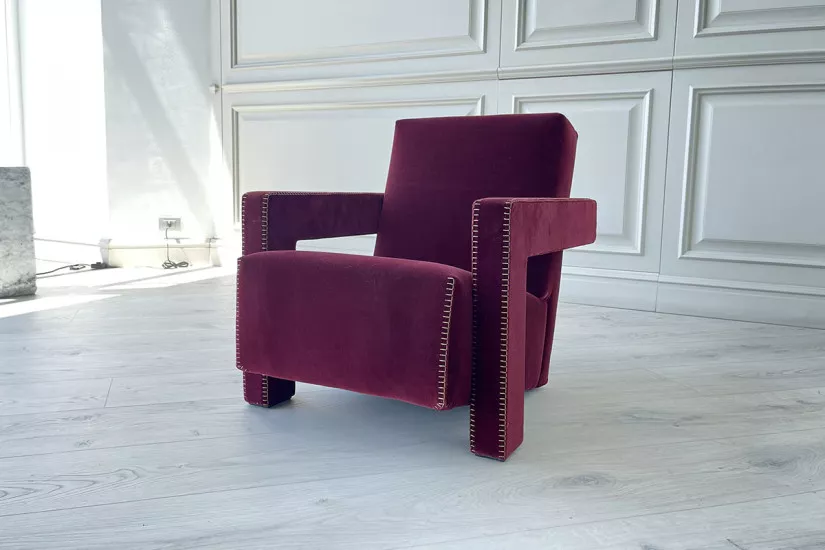 Utrecht Armchair - Red Version (Expo Offer)