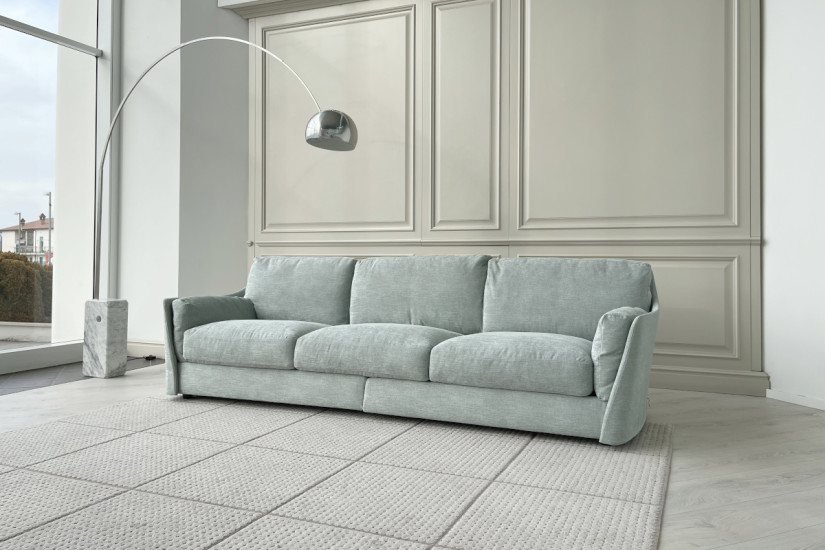 Vittoria Sofa (Expo Offer)