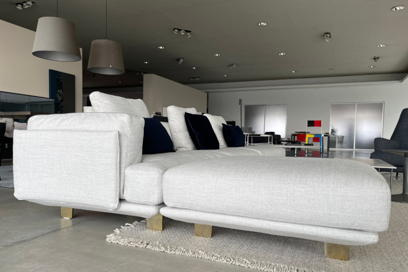 Campus Sofa (Expo Offer)