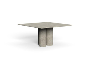 Salinas outdoor table