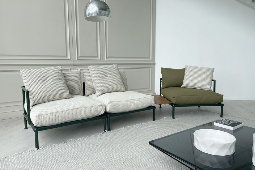 Nooch Outdoor Sofa (Expo Offer)