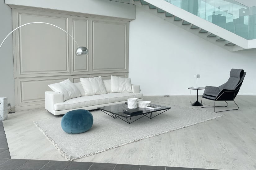 Arbiter Sofa (Expo Offer)